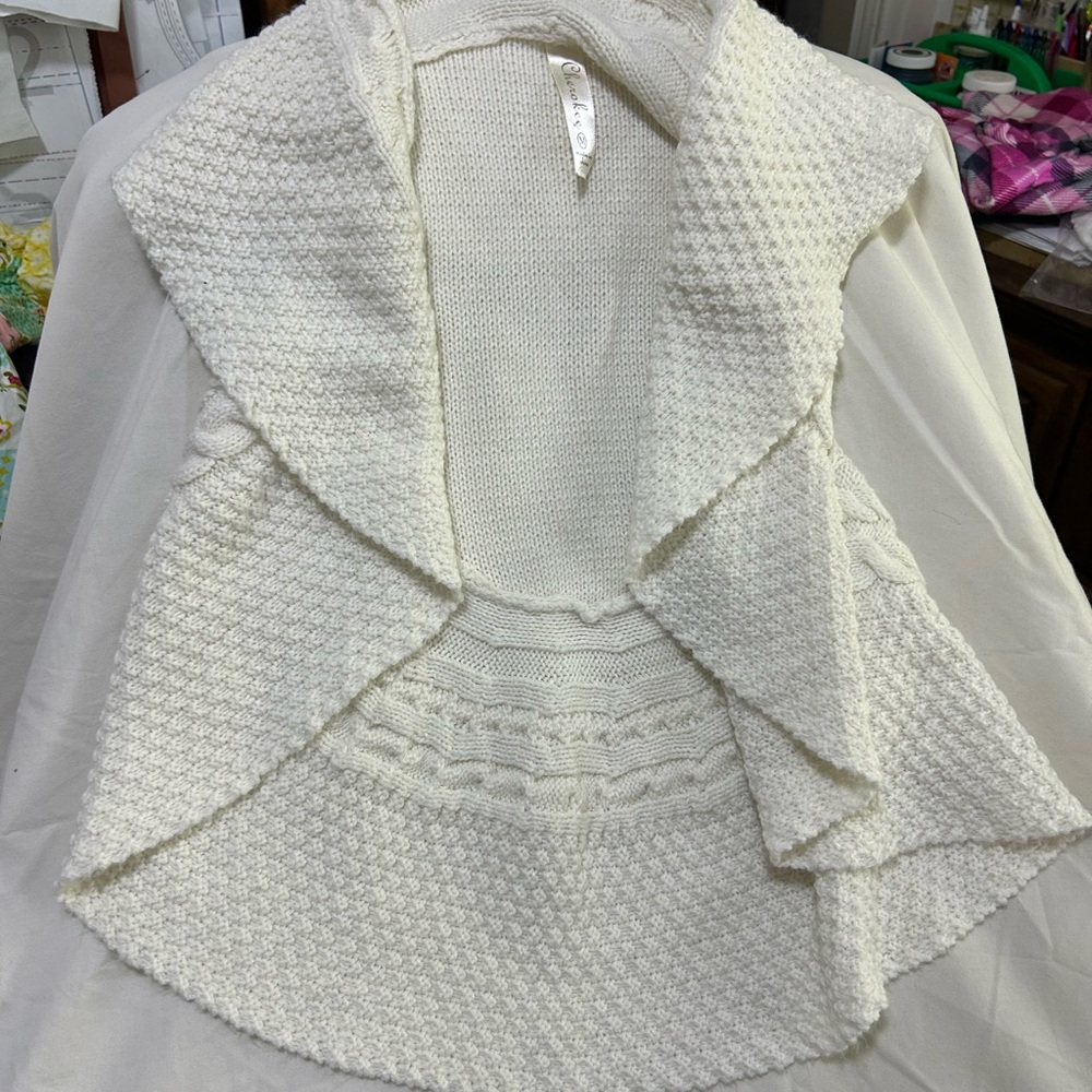 Cherokee White Textured Knit Sweater